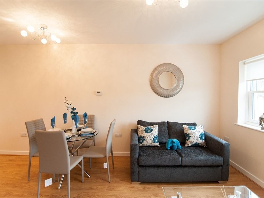 Station Suites Watford  Bagian luar foto